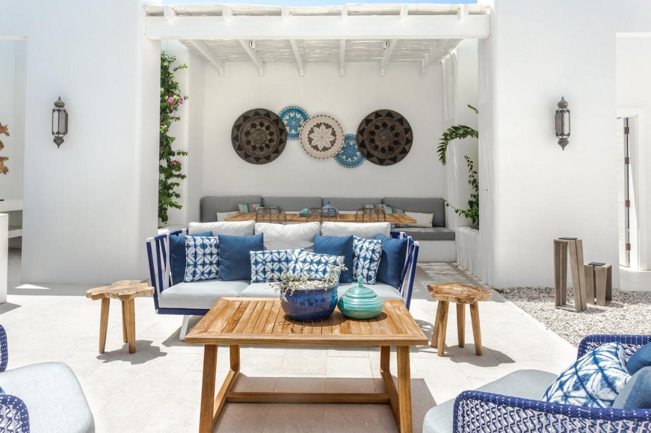 Cloud 7 Residences Ayla Akaba Exterior foto Outdoor furniture